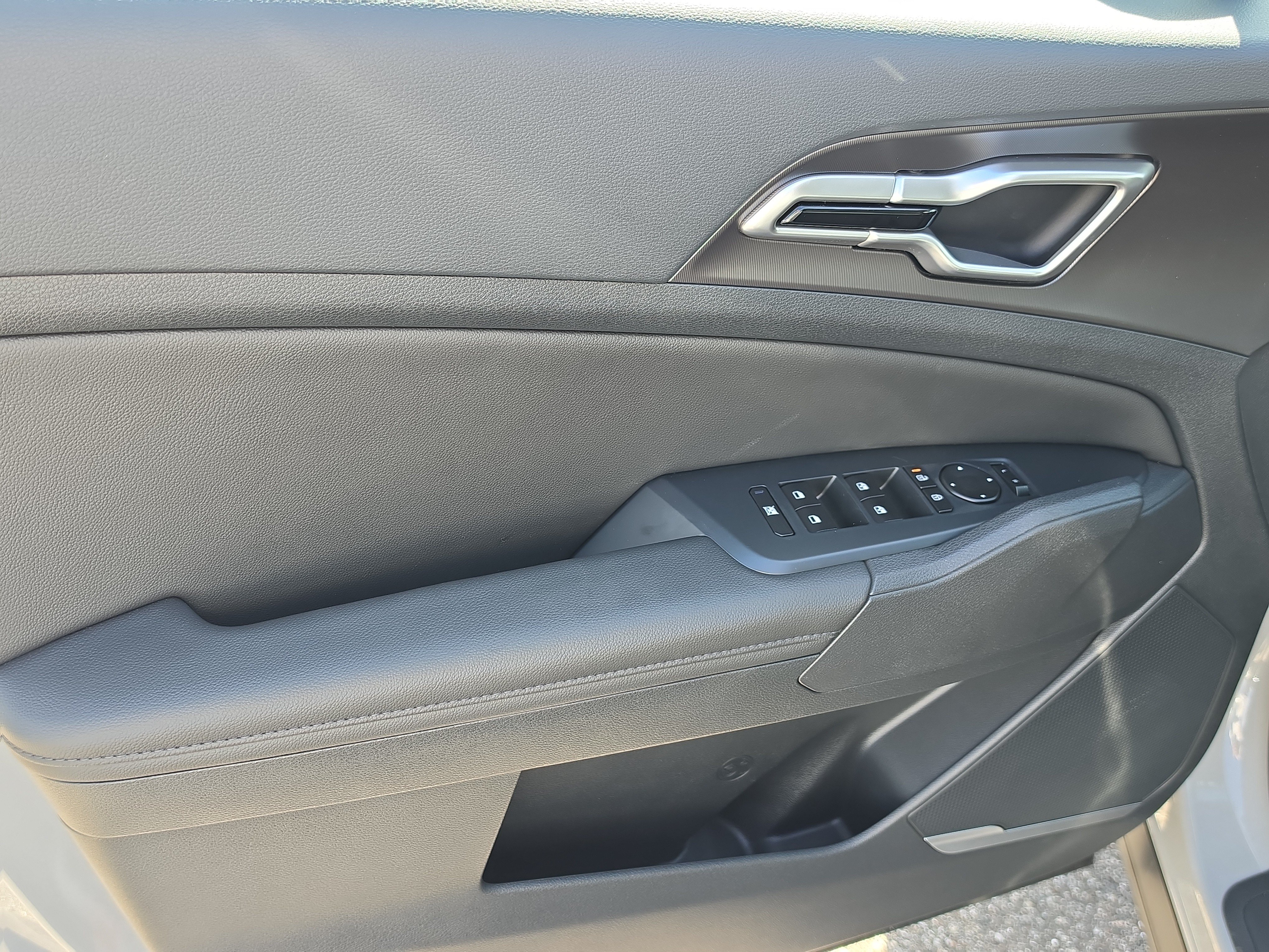 New 2027 Kia Sportage EX FWD image 18