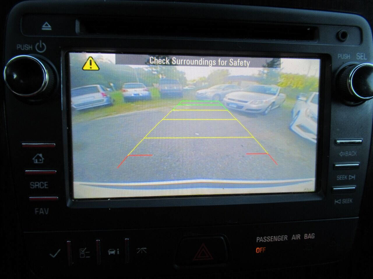 Used 2015 Chevrolet Traverse LT image 21