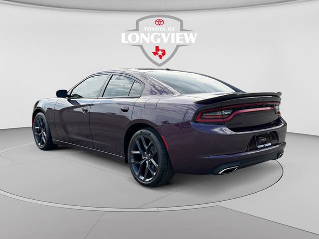 Used 2021 Dodge Charger SXT w/ Blacktop Package RWD image 3