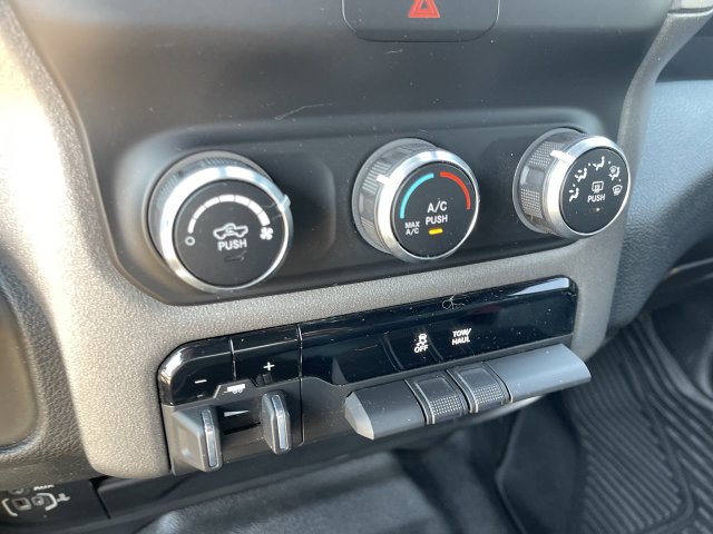 Used 2021 RAM 3500 Tradesman w/ Chrome Appearance Group AWD/4WD image 18