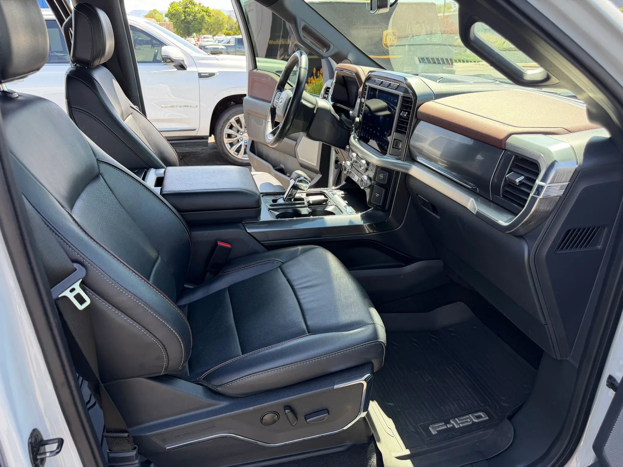 Used 2023 Ford F150 Lariat AWD/4WD image 29