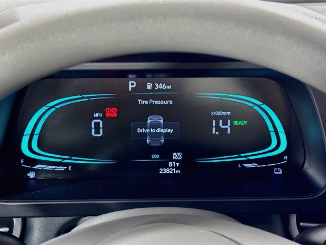 Certified 2025 Hyundai Elantra Hybrid FWD image 16