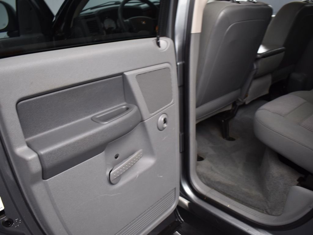 Used 2006 Dodge Ram 1500 Truck SLT image 13
