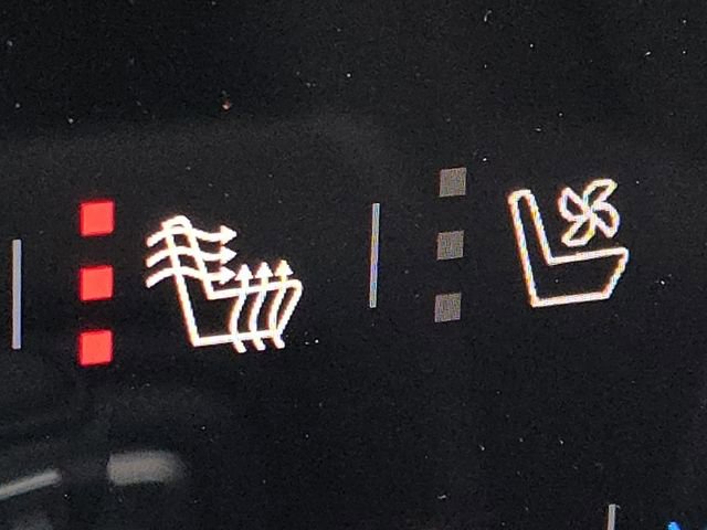 New 2026 GMC Yukon XL Denali w/ Sun & Power Step Package image 8