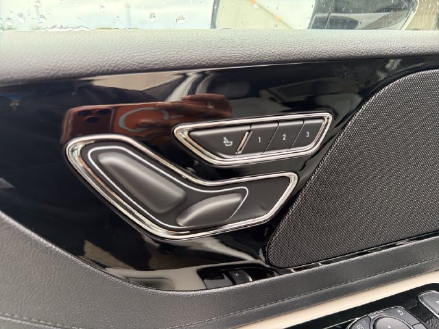 New 2027 Lincoln Aviator AWD image 21