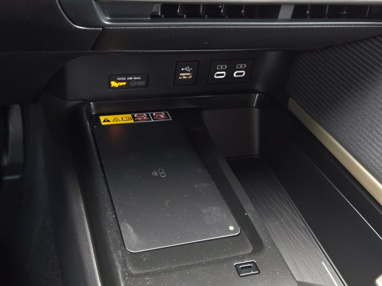 Certified 2026 Toyota Camry SE w/ Multimedia Upgrade Package FWD image 17