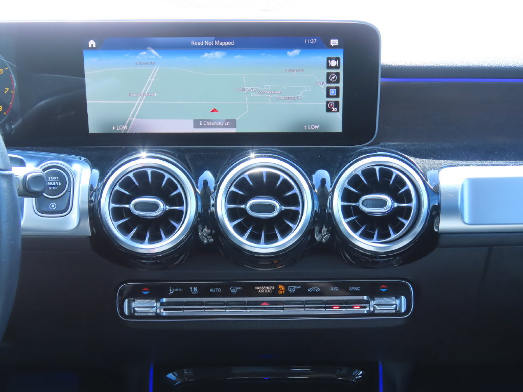 Used 2021 Mercedes-Benz GLB 250 image 8