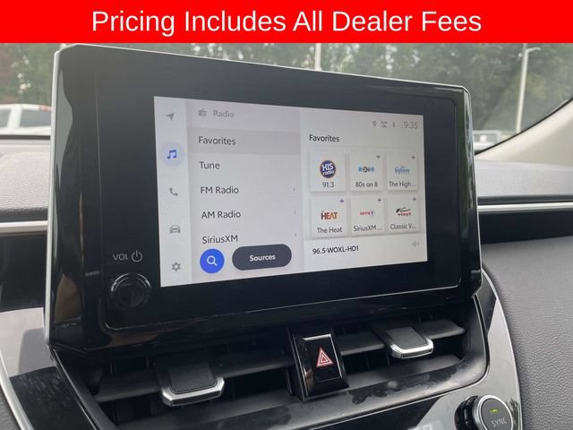 Used 2025 Toyota Corolla Cross XLE AWD/4WD image 30
