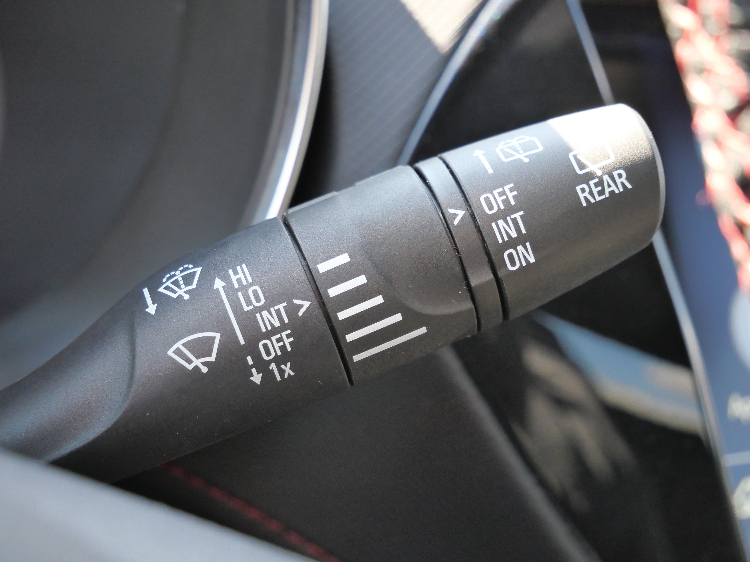 Used 2023 Chevrolet TrailBlazer RS w/ Convenience Package image 33