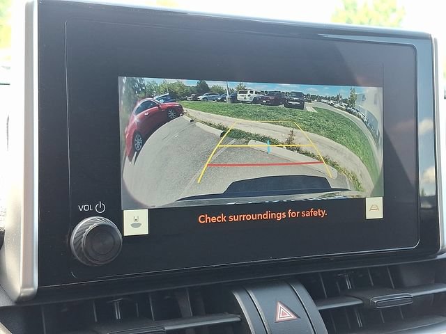 Certified 2025 Toyota RAV4 LE AWD/4WD image 17