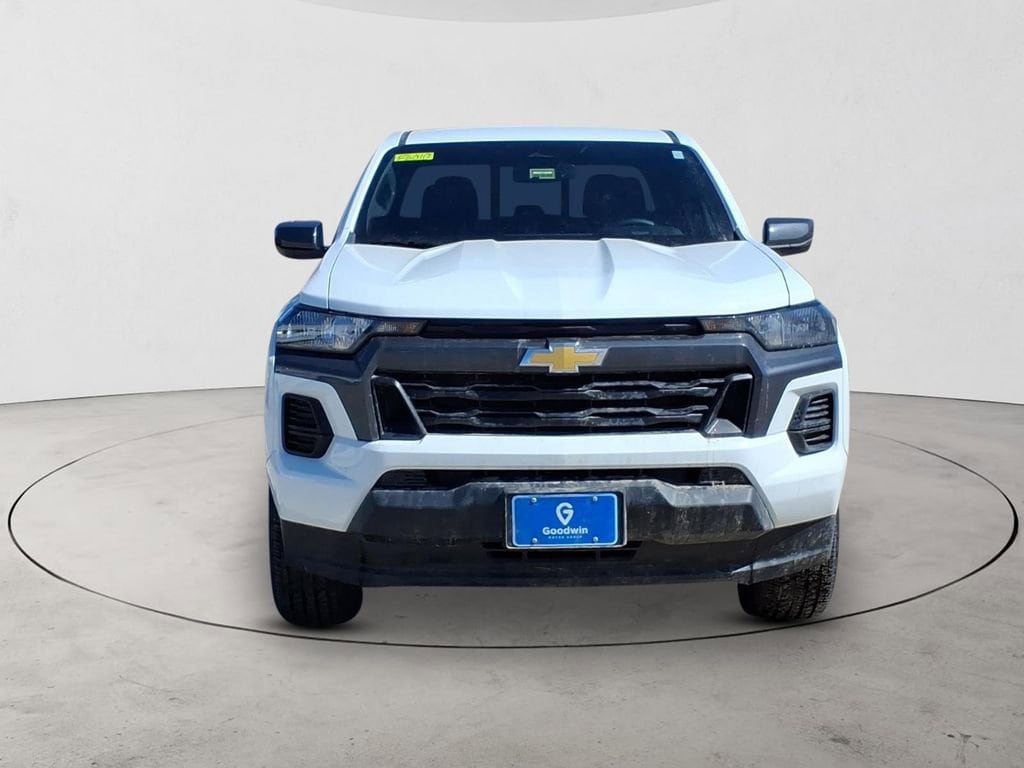 New 2026 Chevrolet Colorado LT image 2