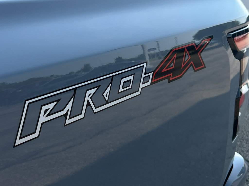 New 2025 Nissan Frontier PRO-4X w/ Pro Convenience Package image 15