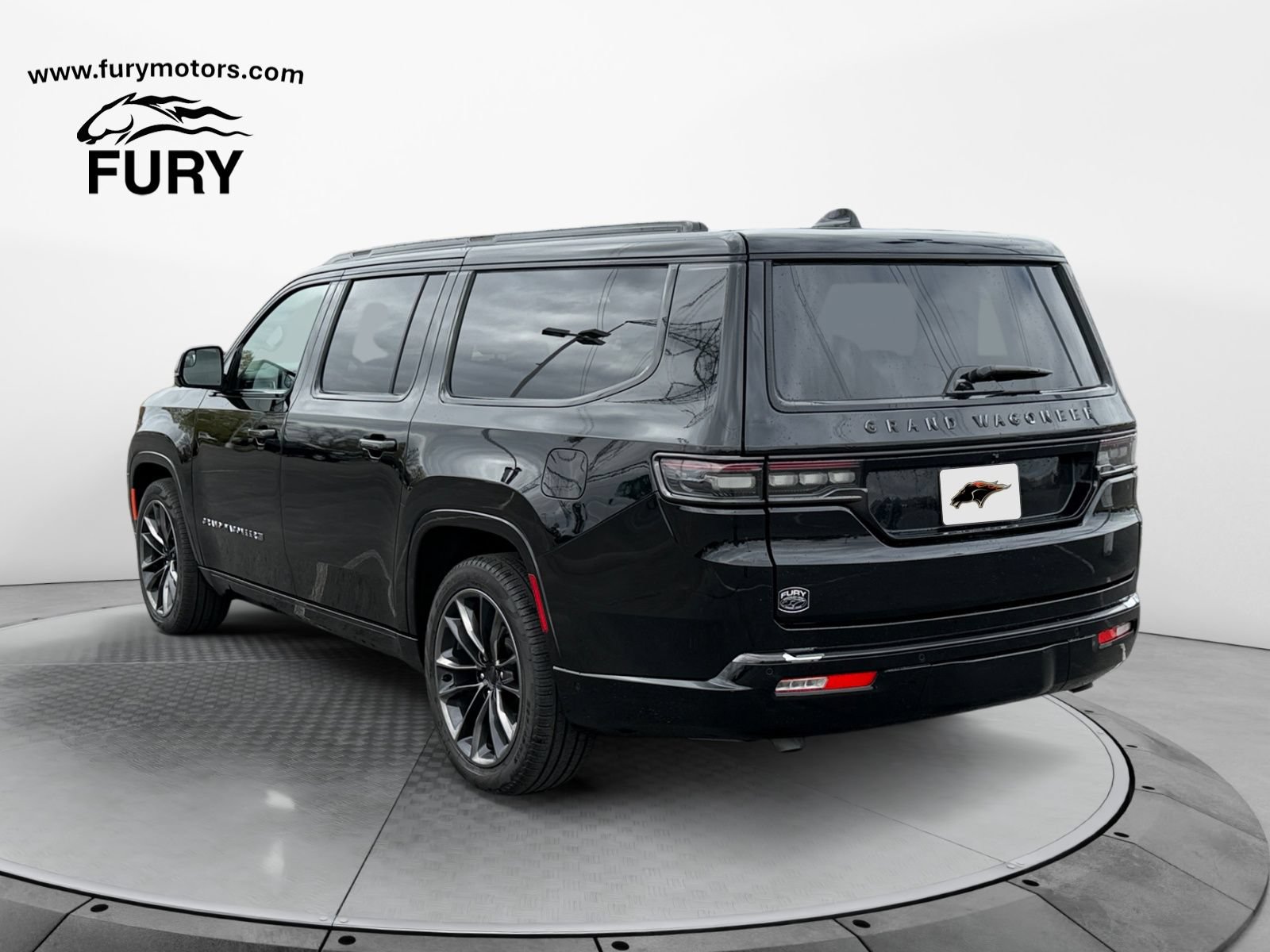 Used 2025 Jeep Grand Wagoneer L Series III w/ Quick Order Packagew 28T AWD/4WD image 5