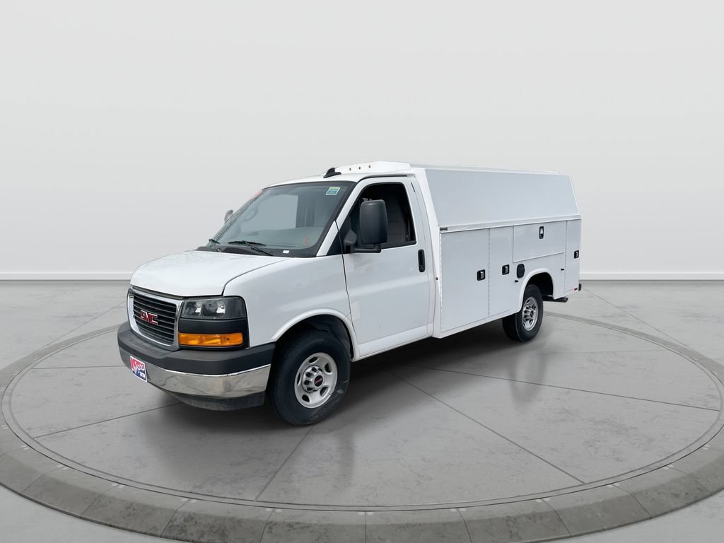 New 2025 GMC Savana 3500 w/ Power Convenience Package RWD image 4