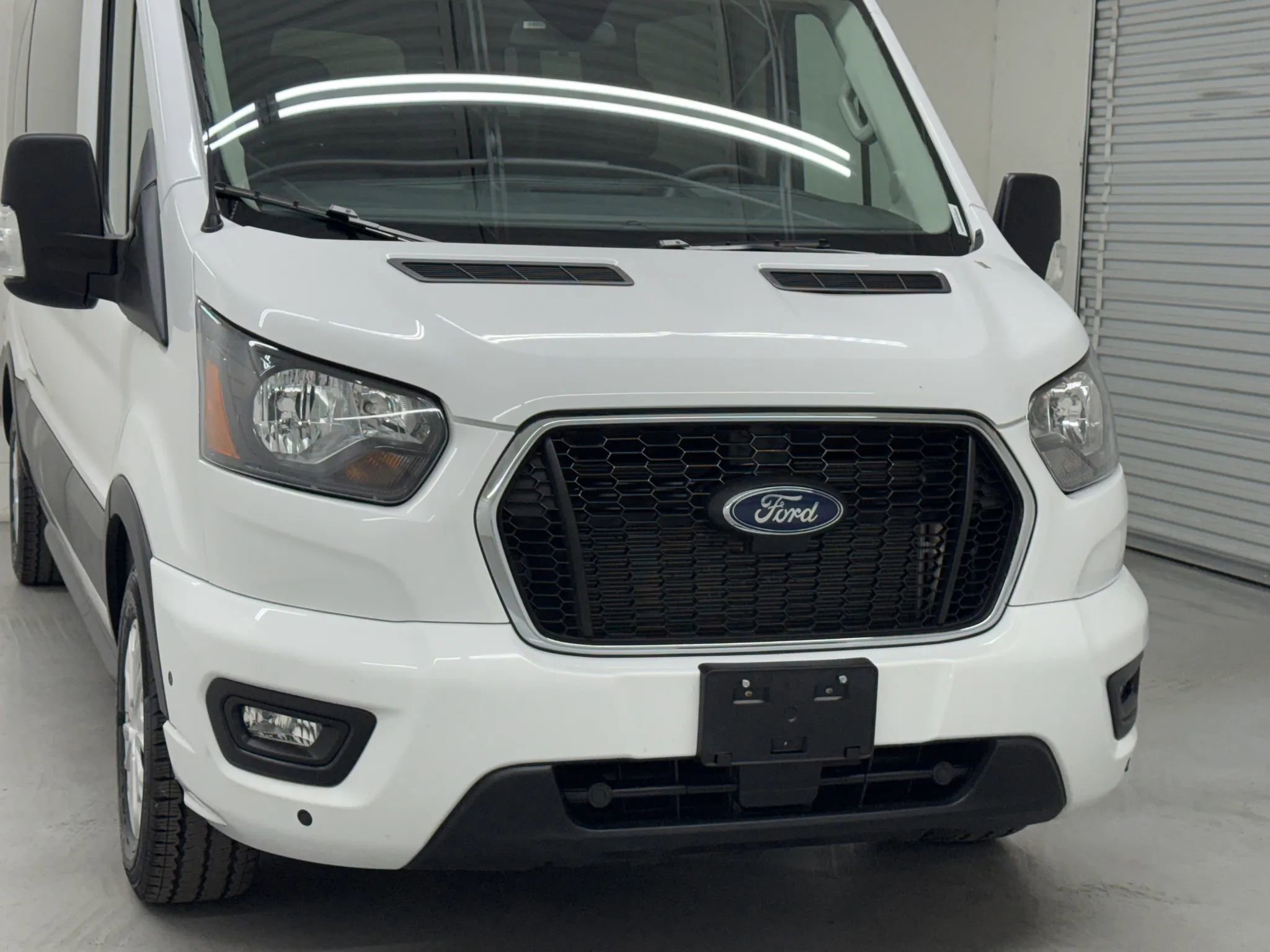 Used 2025 Ford Transit 350 XLT image 39