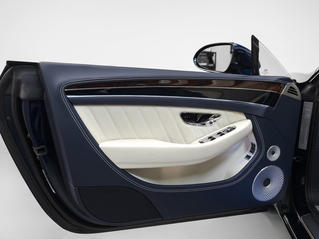 Used 2024 Bentley Continental GT image 70