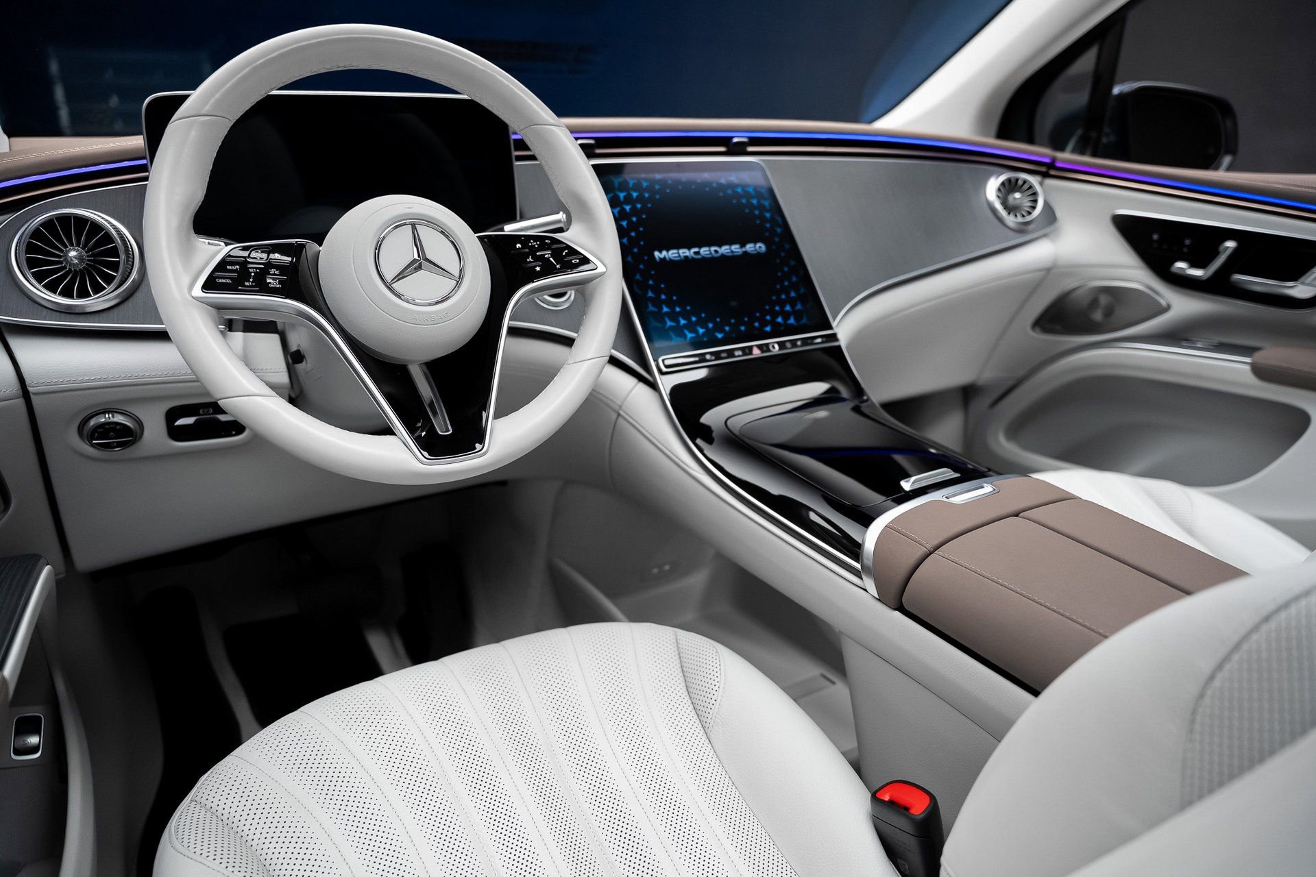 Used 2023 Mercedes-Benz EQS 450+ 4MATIC SUV w/ AMG Line Exterior Package image 2