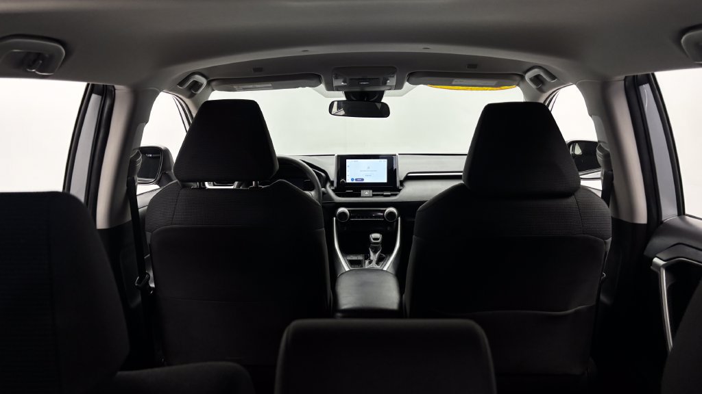 Certified 2025 Toyota RAV4 LE FWD image 36
