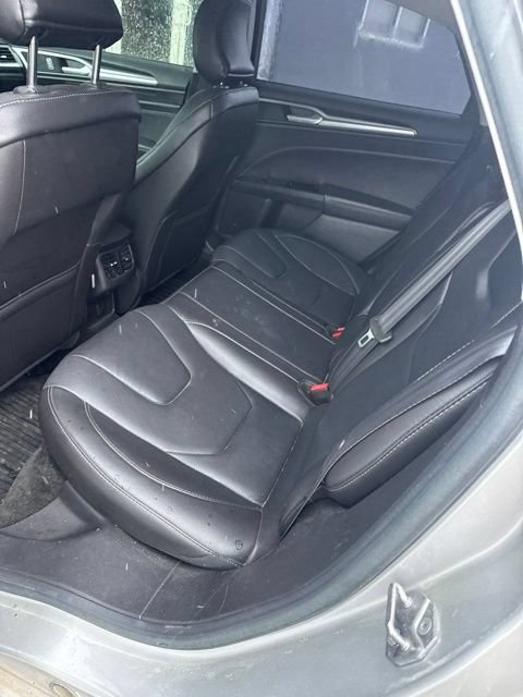 Used 2016 Ford Fusion Titanium FWD image 11