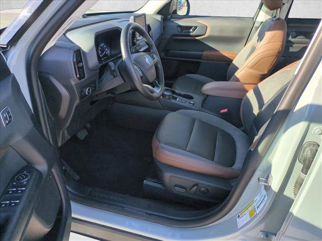 Used 2023 Ford Bronco Sport Outer Banks w/ Tech Package AWD/4WD image 16