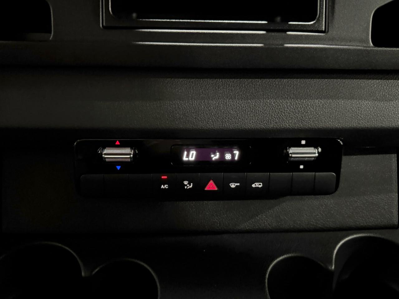 Used 2026 Mercedes-Benz Sprinter 2500 image 18