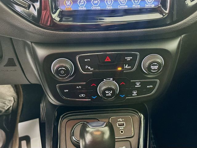 Used 2021 Jeep Compass Limited w/ Sun and Sound Group AWD/4WD image 15