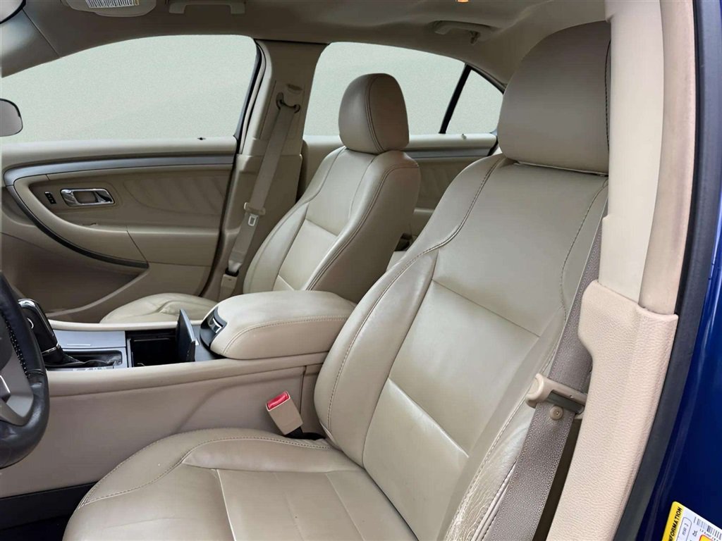 Used 2013 Ford Taurus SEL FWD image 11