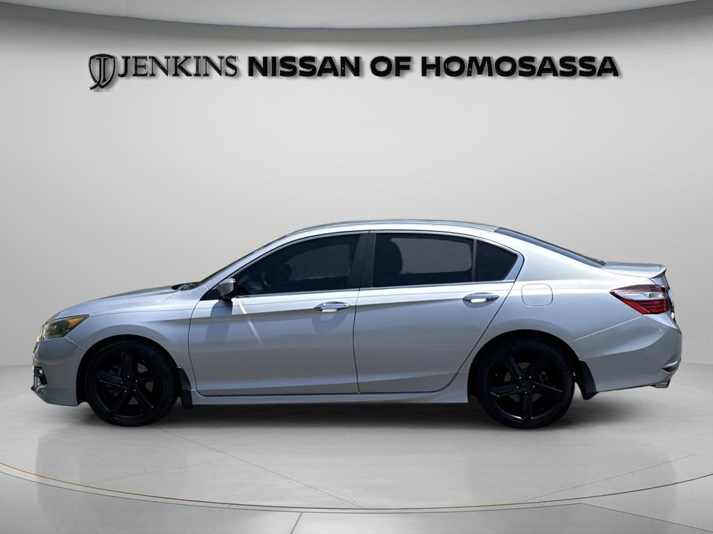 Used 2016 Honda Accord Sport image 10