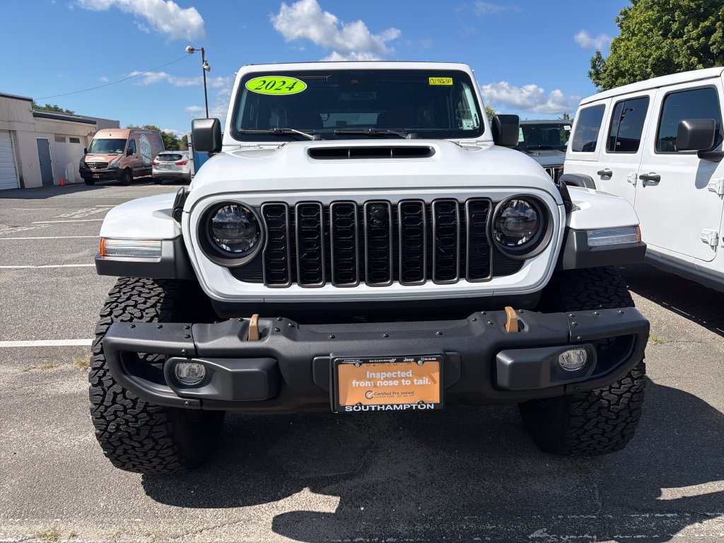 Used 2024 Jeep Wrangler Unlimited Rubicon 392 AWD/4WD image 2