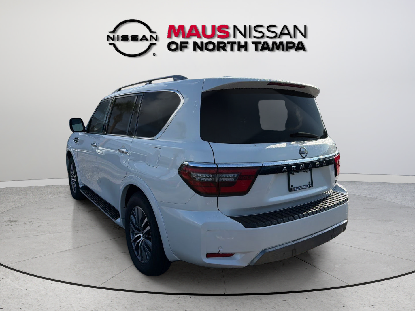 Certified 2023 Nissan Armada SL w/ Captain's Chairs Package AWD/4WD image 6