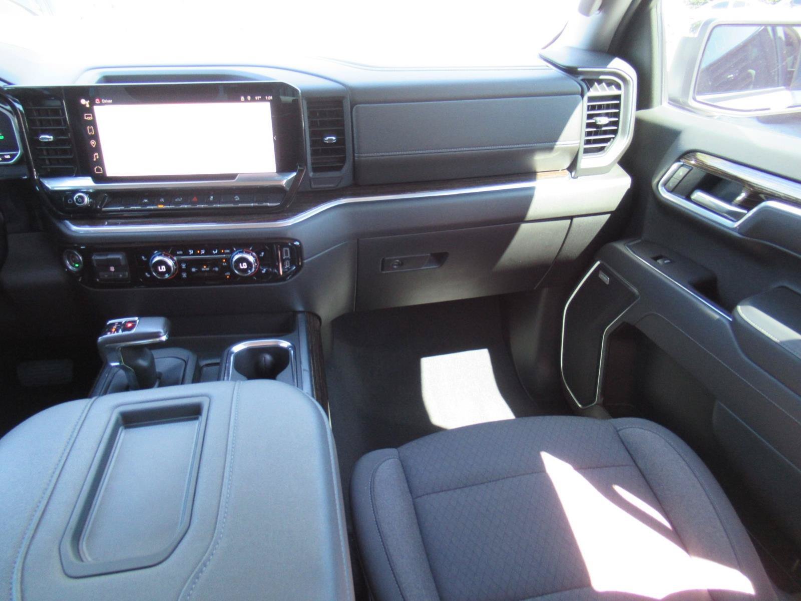 Used 2022 GMC Sierra 1500 Elevation w/ Preferred Package AWD/4WD image 14