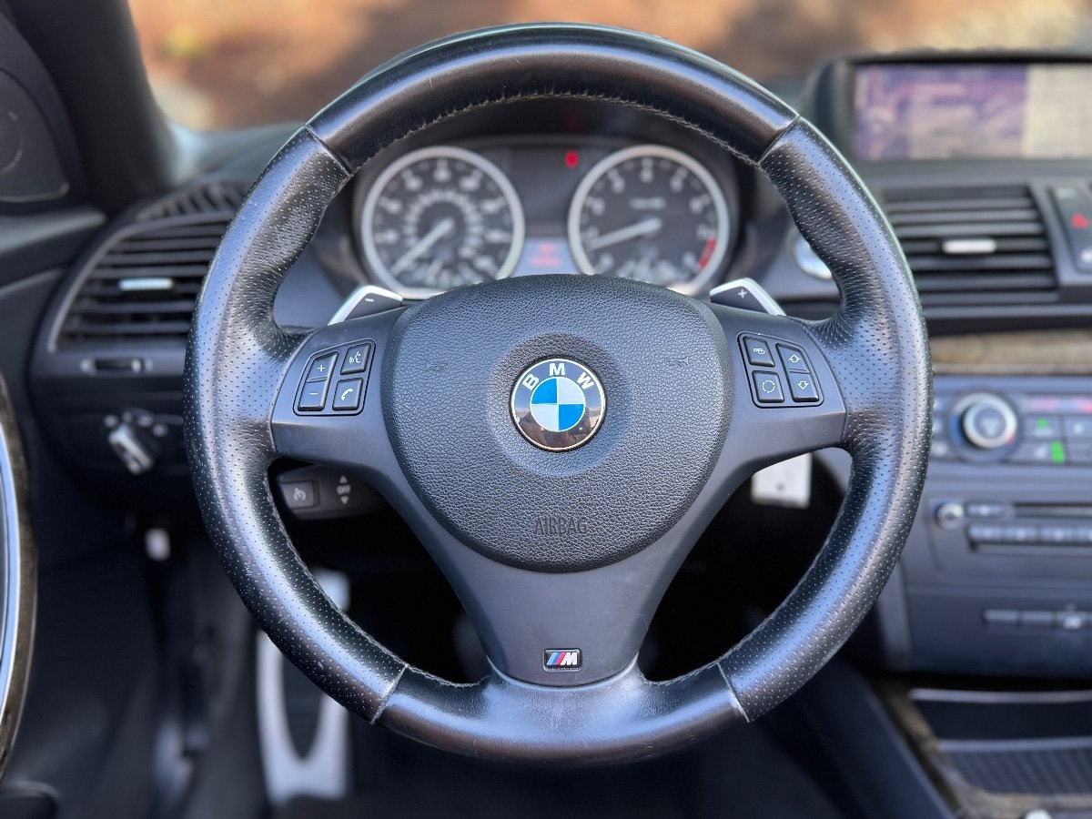 Used 2012 BMW 135i Convertible RWD image 21