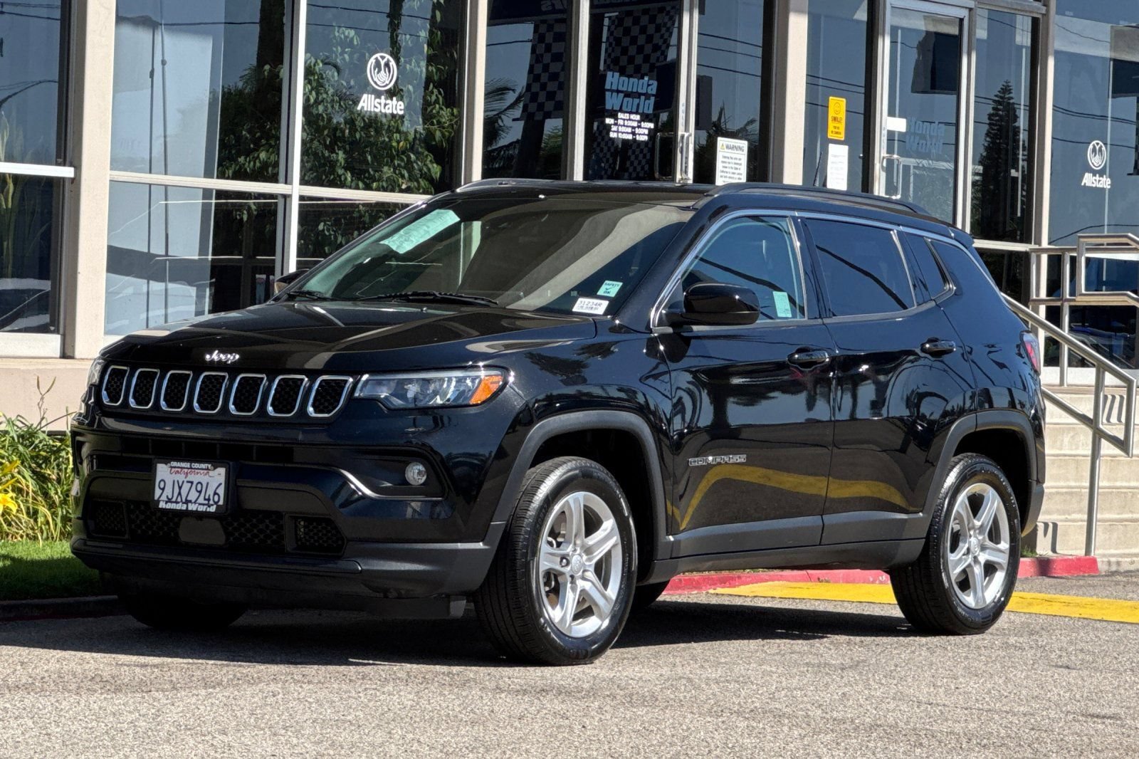 Used 2024 Jeep Compass Latitude AWD/4WD image 8