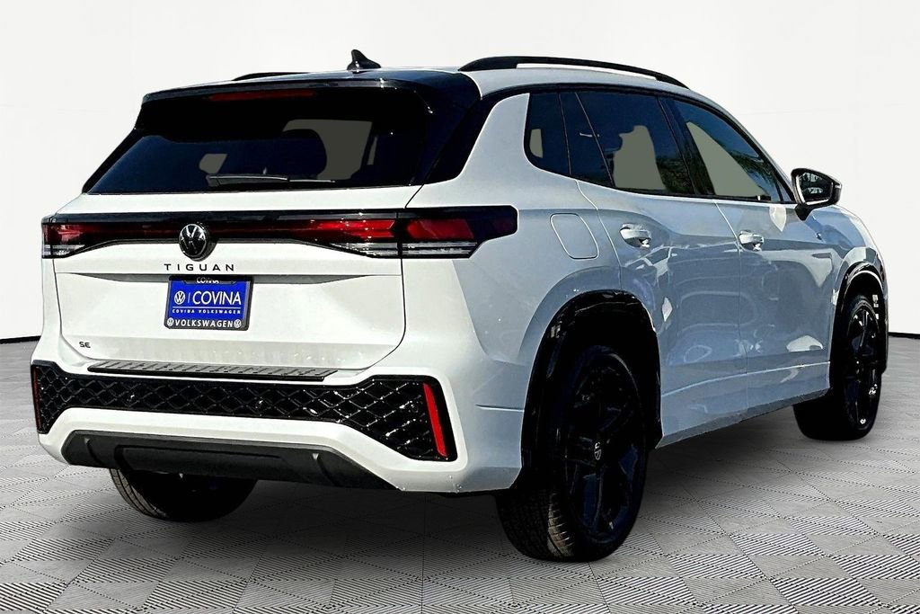 New 2026 Volkswagen Tiguan SE R-Line image 6