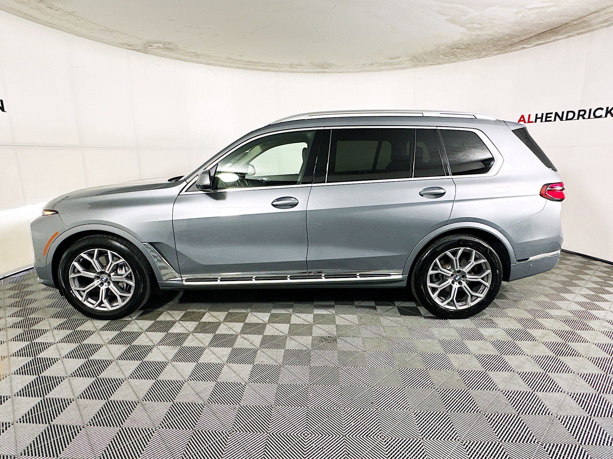 Used 2024 BMW X7 xDrive40i image 6