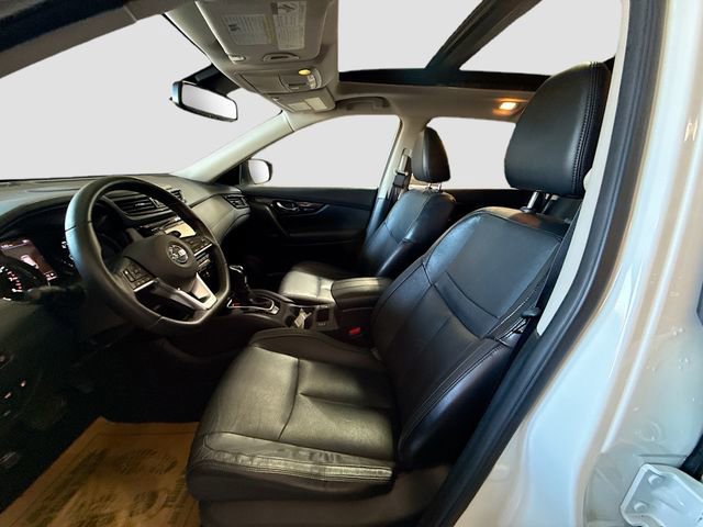 Used 2018 Nissan Rogue SL w/ Premium Package image 22