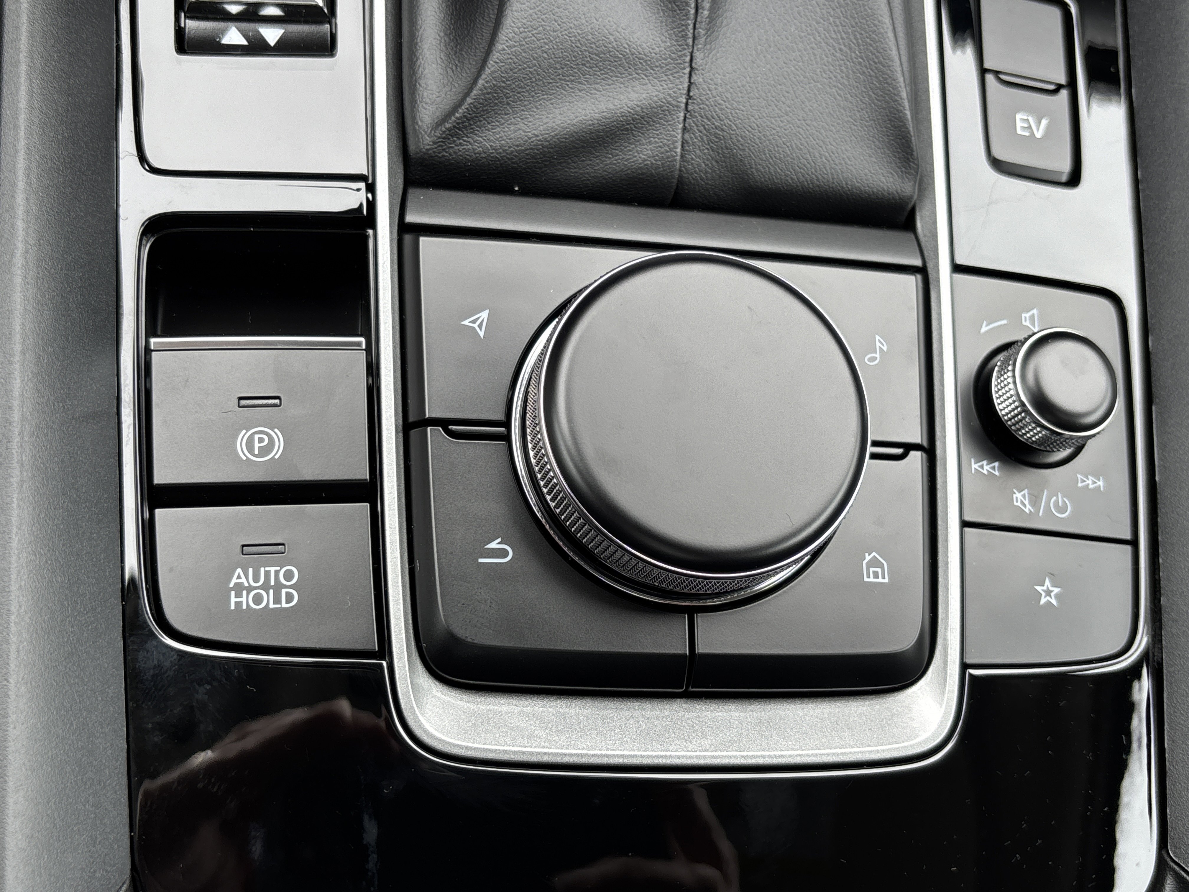 New 2026 MAZDA CX-50 AWD 2.5 Hybrid w/ Cargo Package image 40