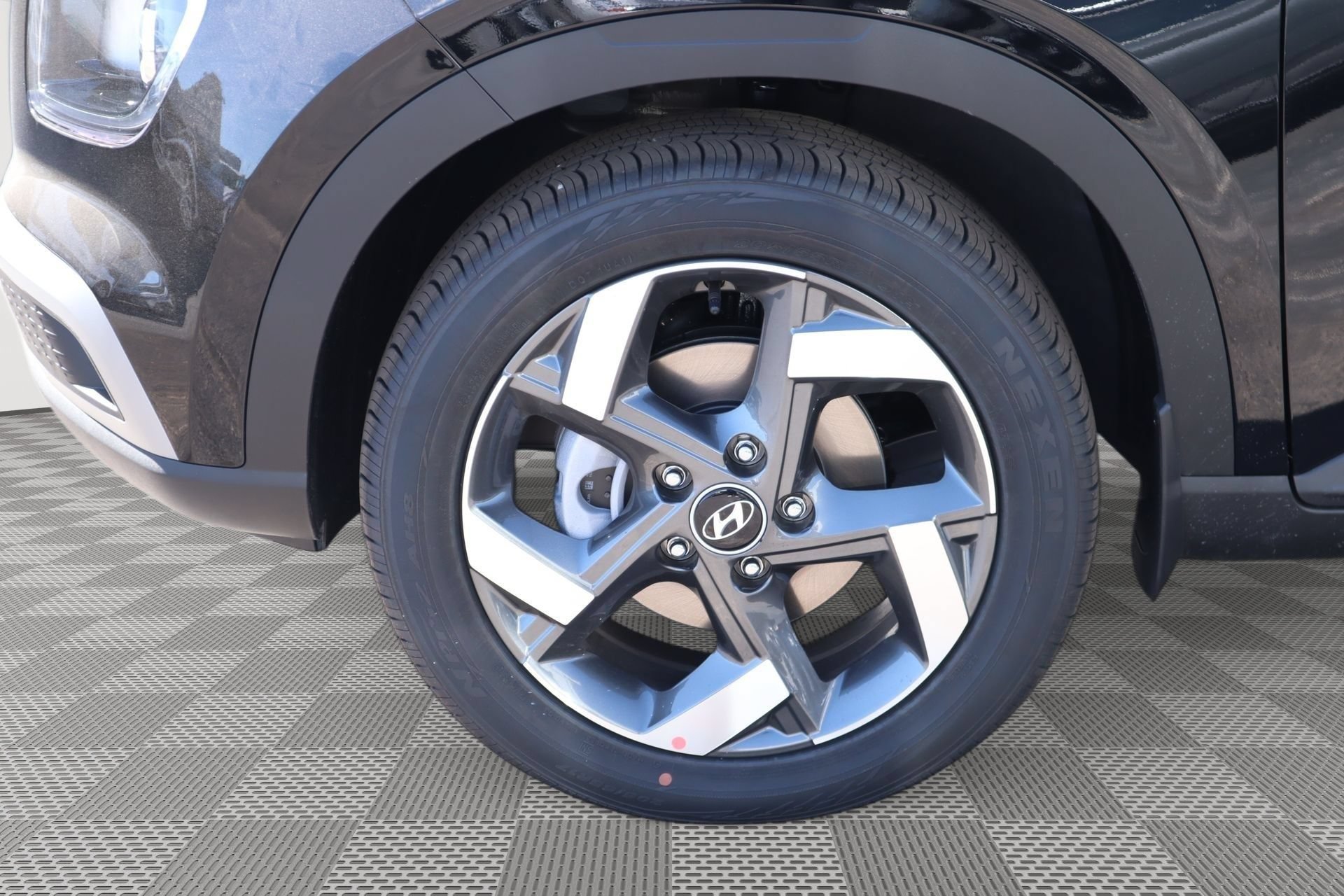 New 2026 Hyundai Venue SEL FWD image 4