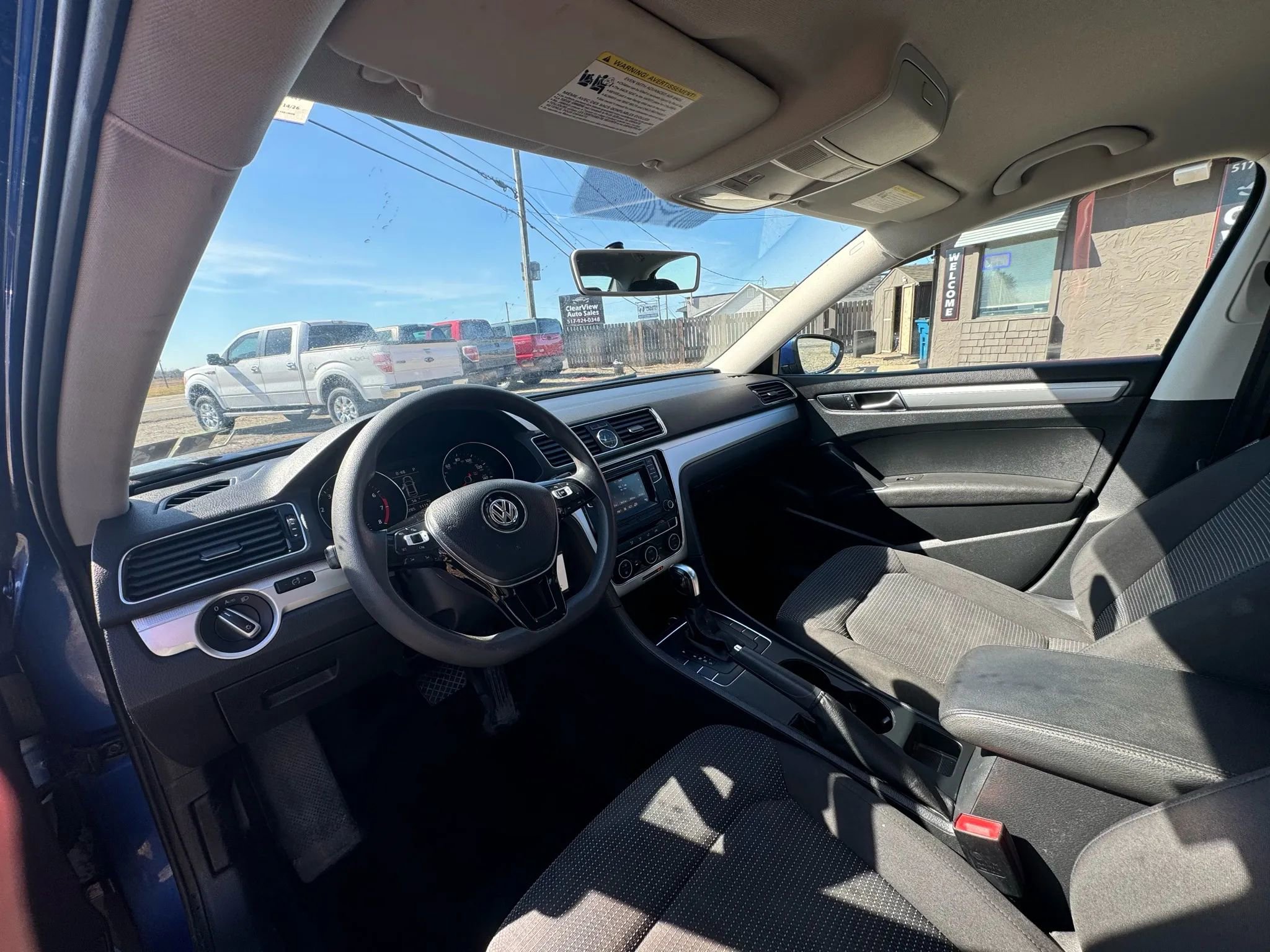 Used 2017 Volkswagen Passat 1.8T S image 7