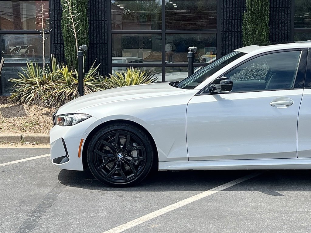 Used 2025 BMW 330i Sedan w/ M Sport Package image 10