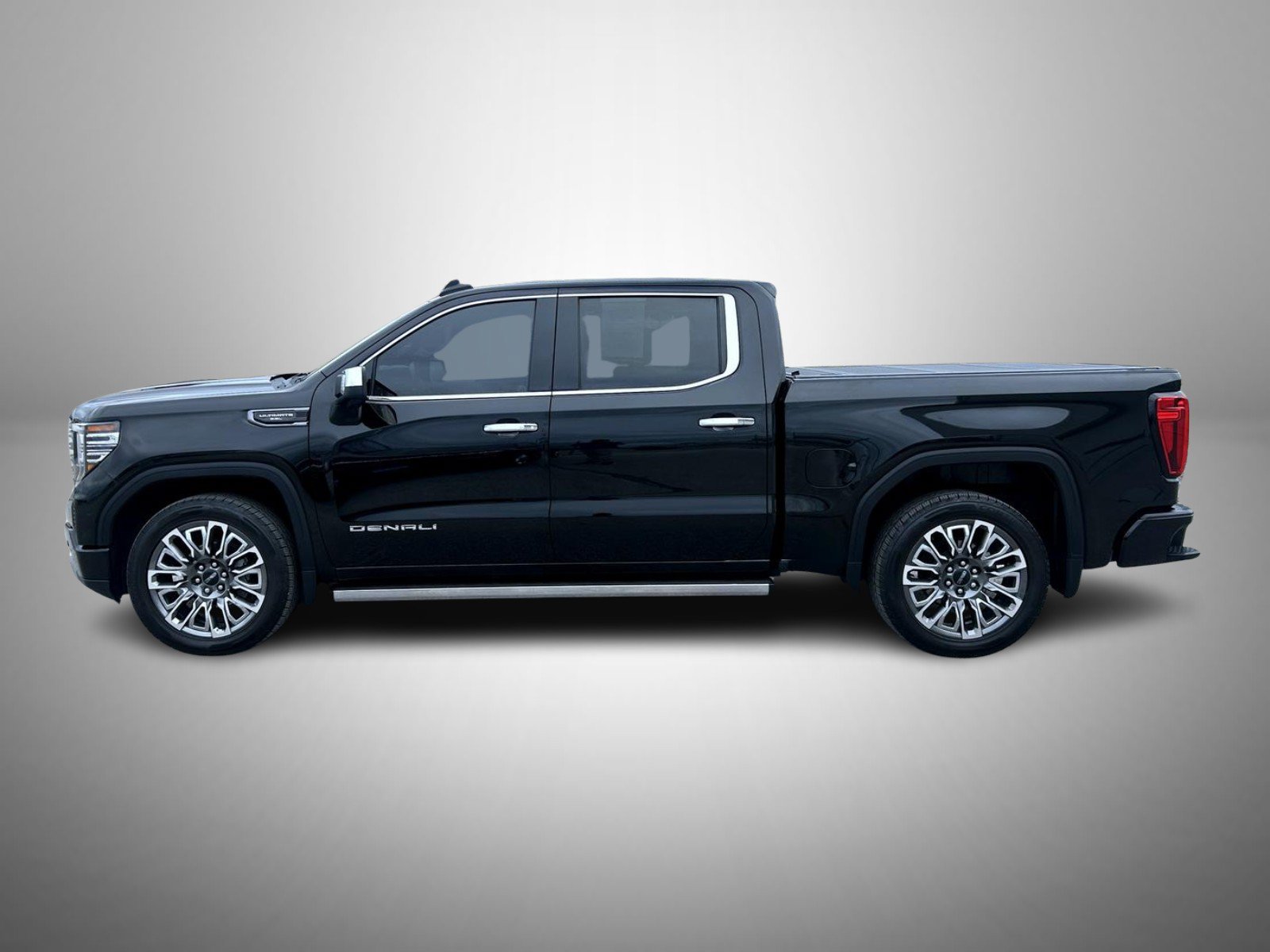 Used 2024 GMC Sierra 1500 Denali Ultimate AWD/4WD image 8