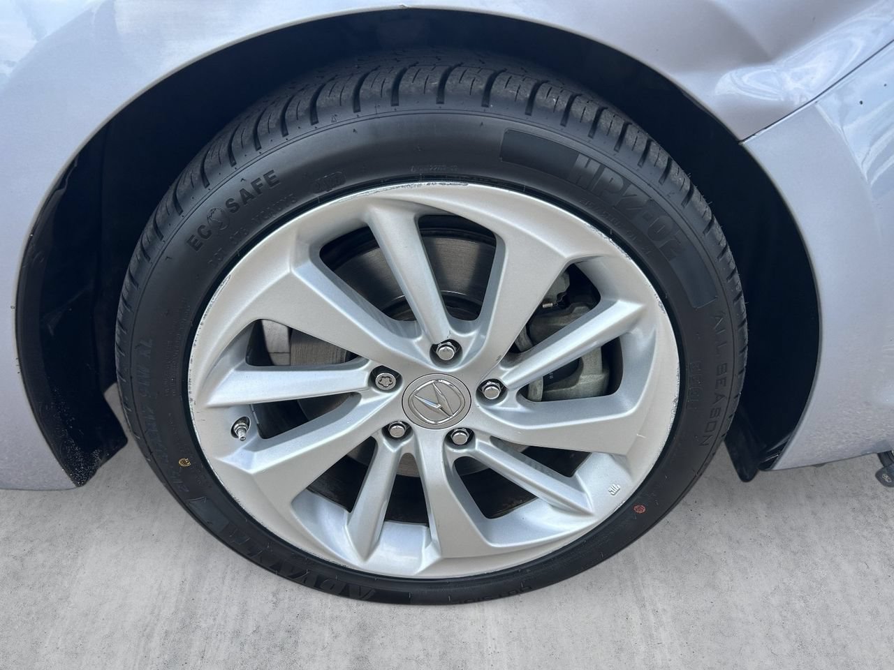 Used 2016 Acura ILX FWD image 9