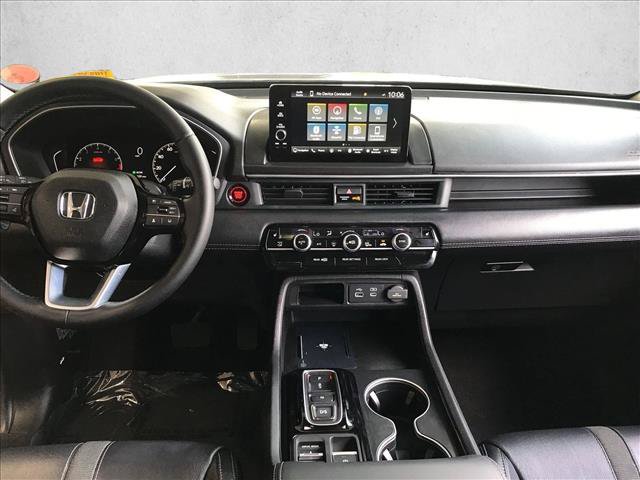 Certified 2024 Honda Pilot Touring image 15