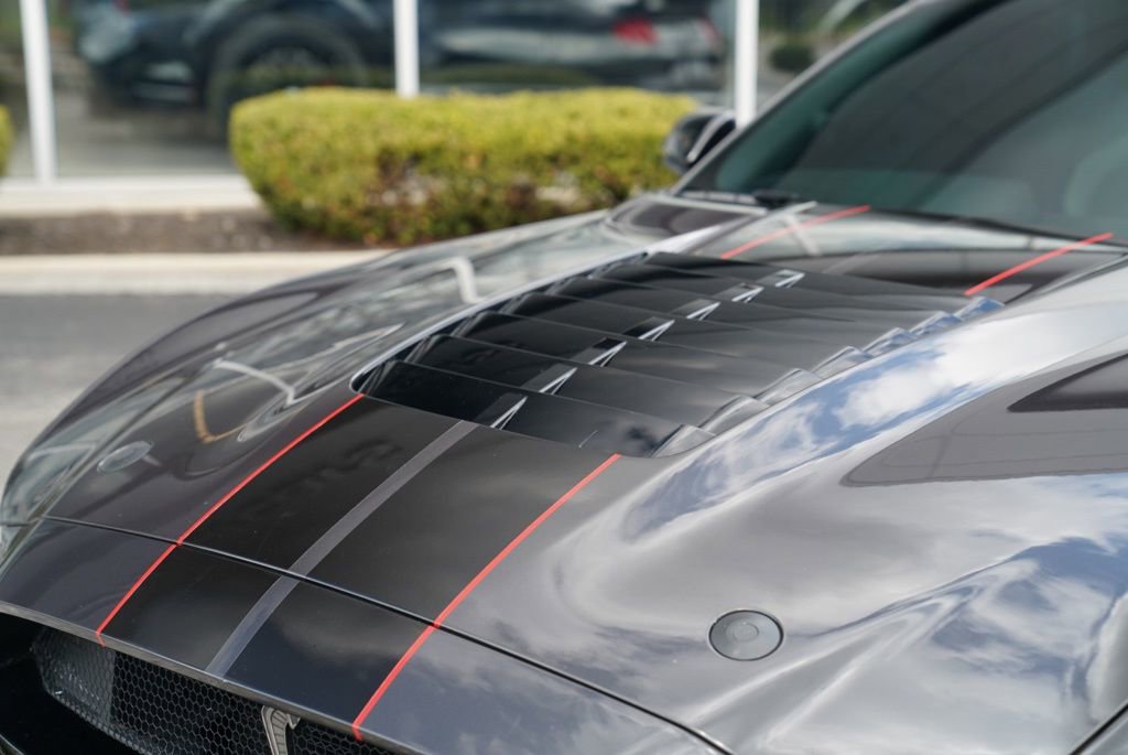 Used 2022 Ford Mustang Shelby GT500 w/ Technology Package RWD image 4