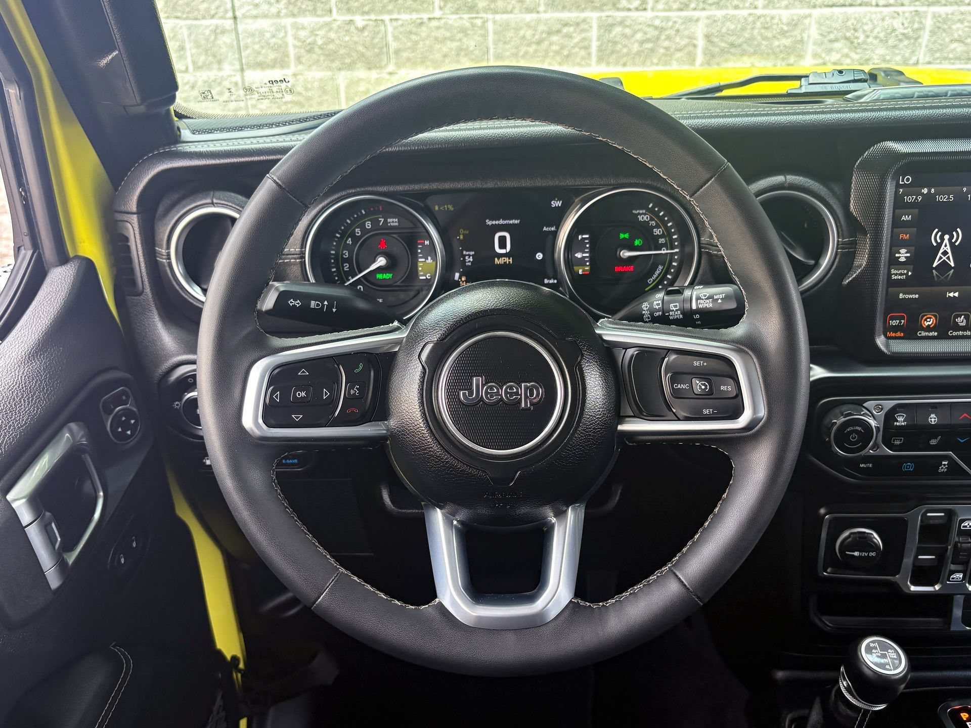 Used 2023 Jeep Wrangler Unlimited Sahara w/ Cold Weather Group AWD/4WD image 31