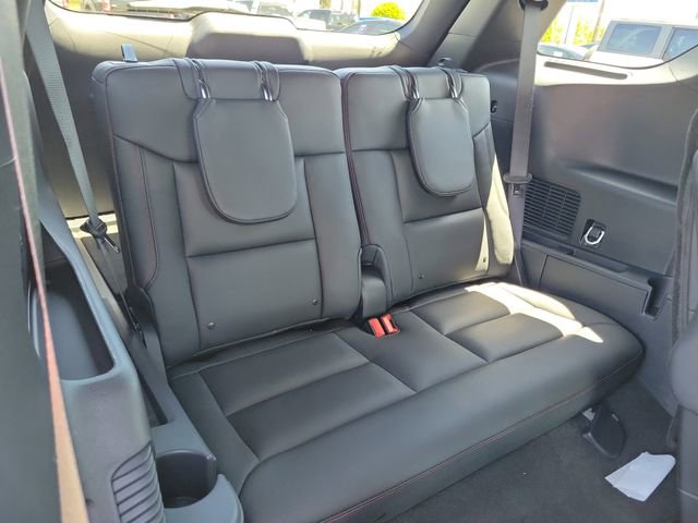Used 2026 Ford Explorer ST-Line w/ ST-Line Street Pack RWD image 18