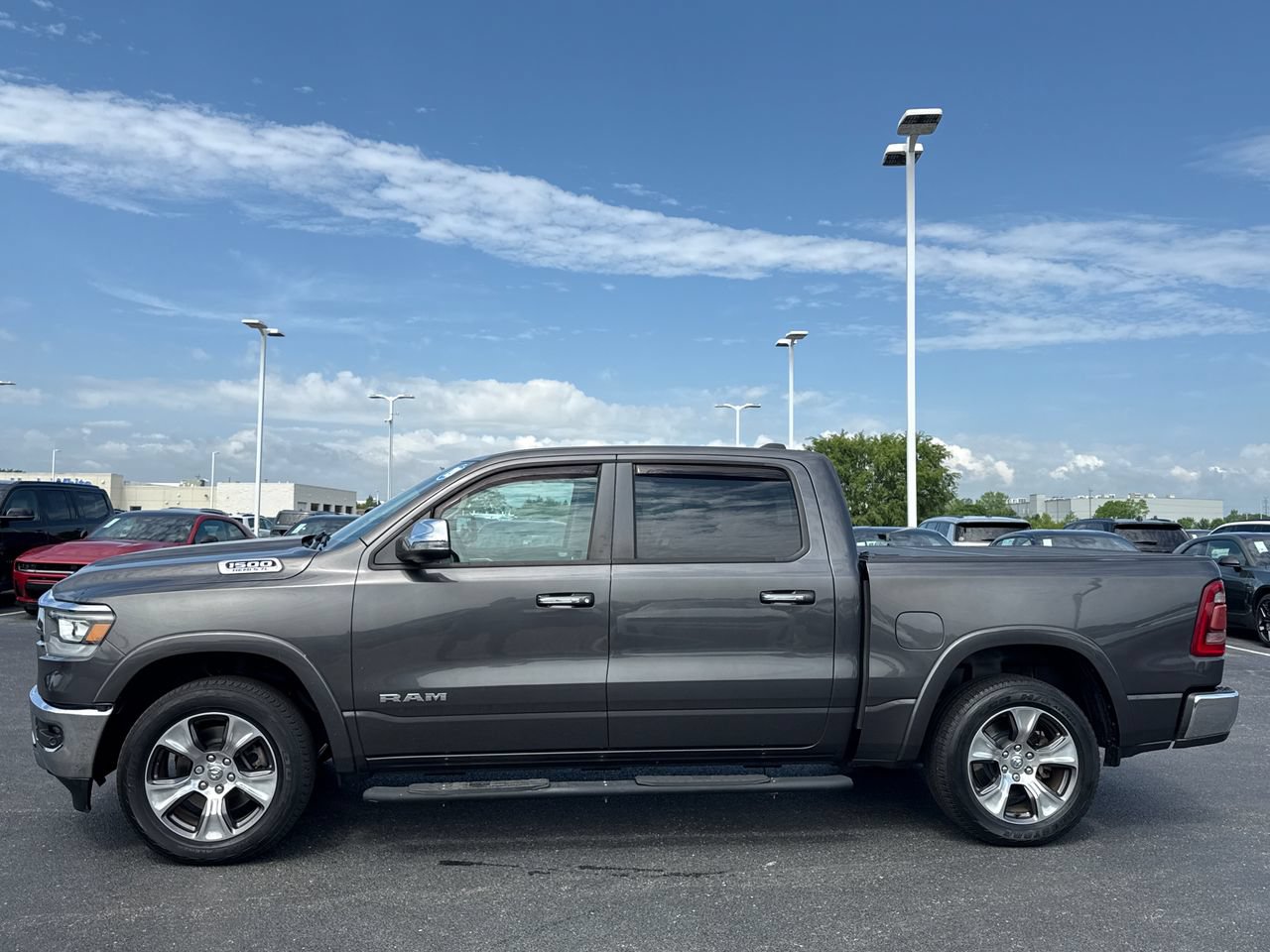 Used 2019 RAM 1500 Laramie AWD/4WD image 6