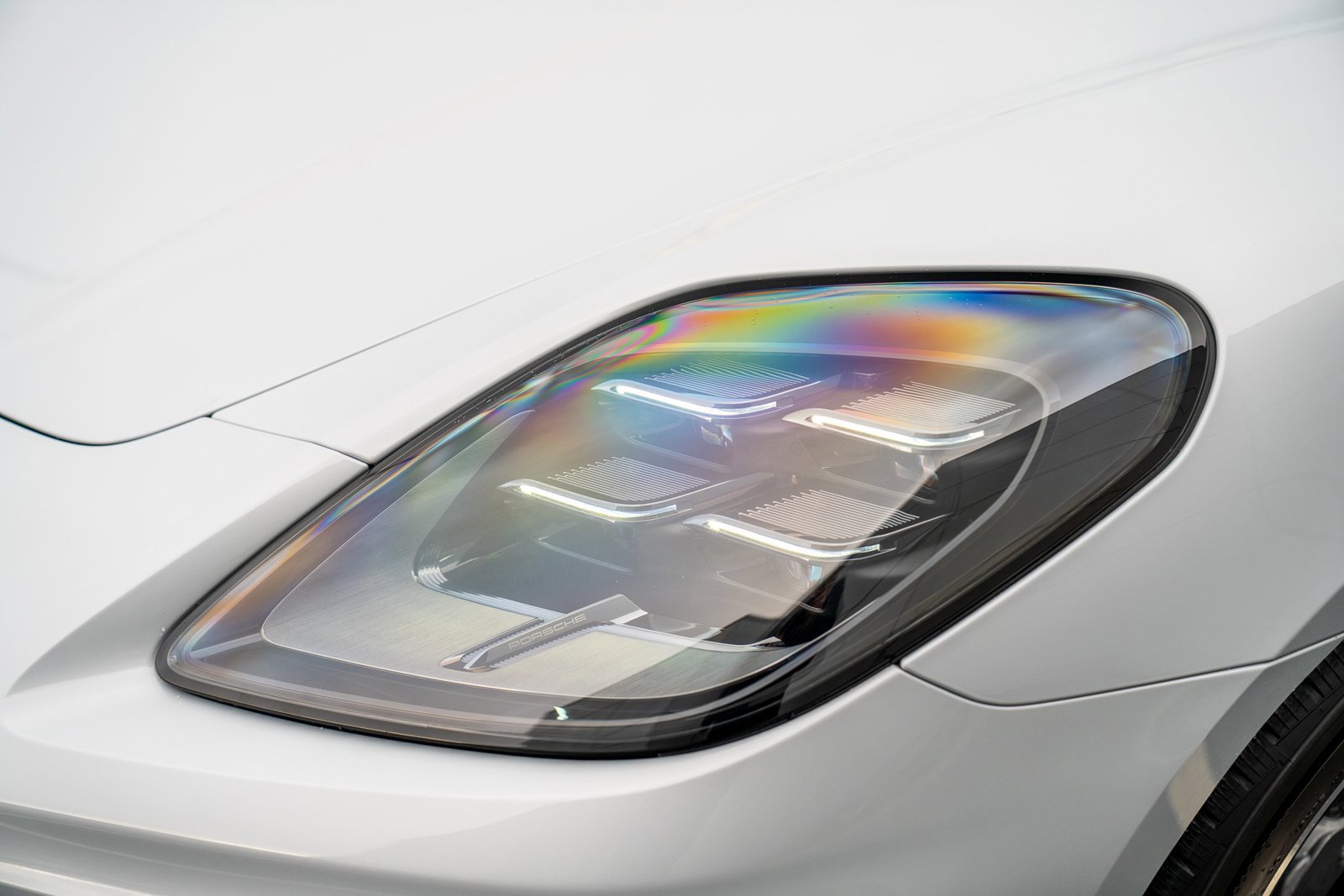 Used 2025 Porsche Panamera 4 image 29