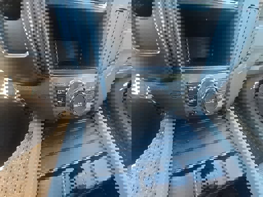 Used 2015 Honda Pilot SE image 22