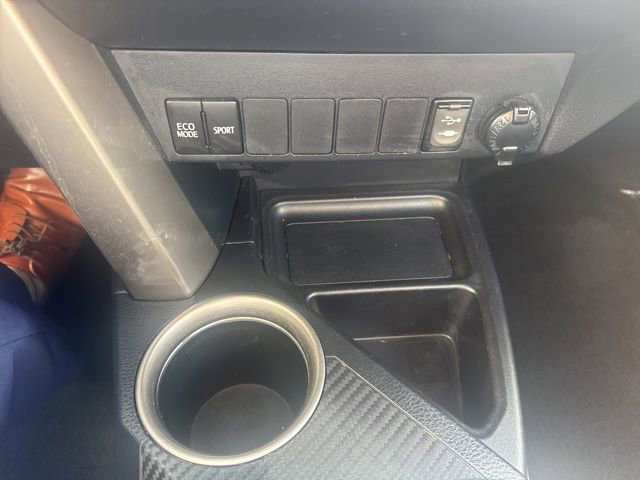 Used 2015 Toyota RAV4 XLE image 25